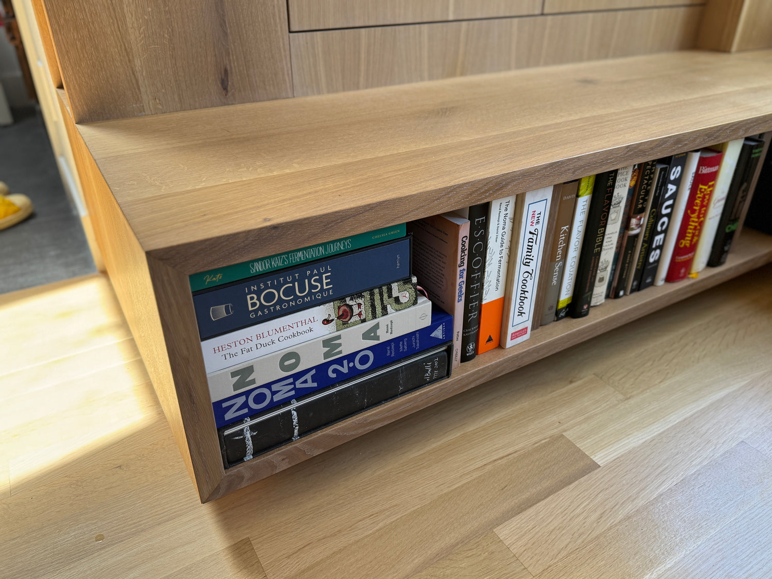 3-Cubby Storage Bench