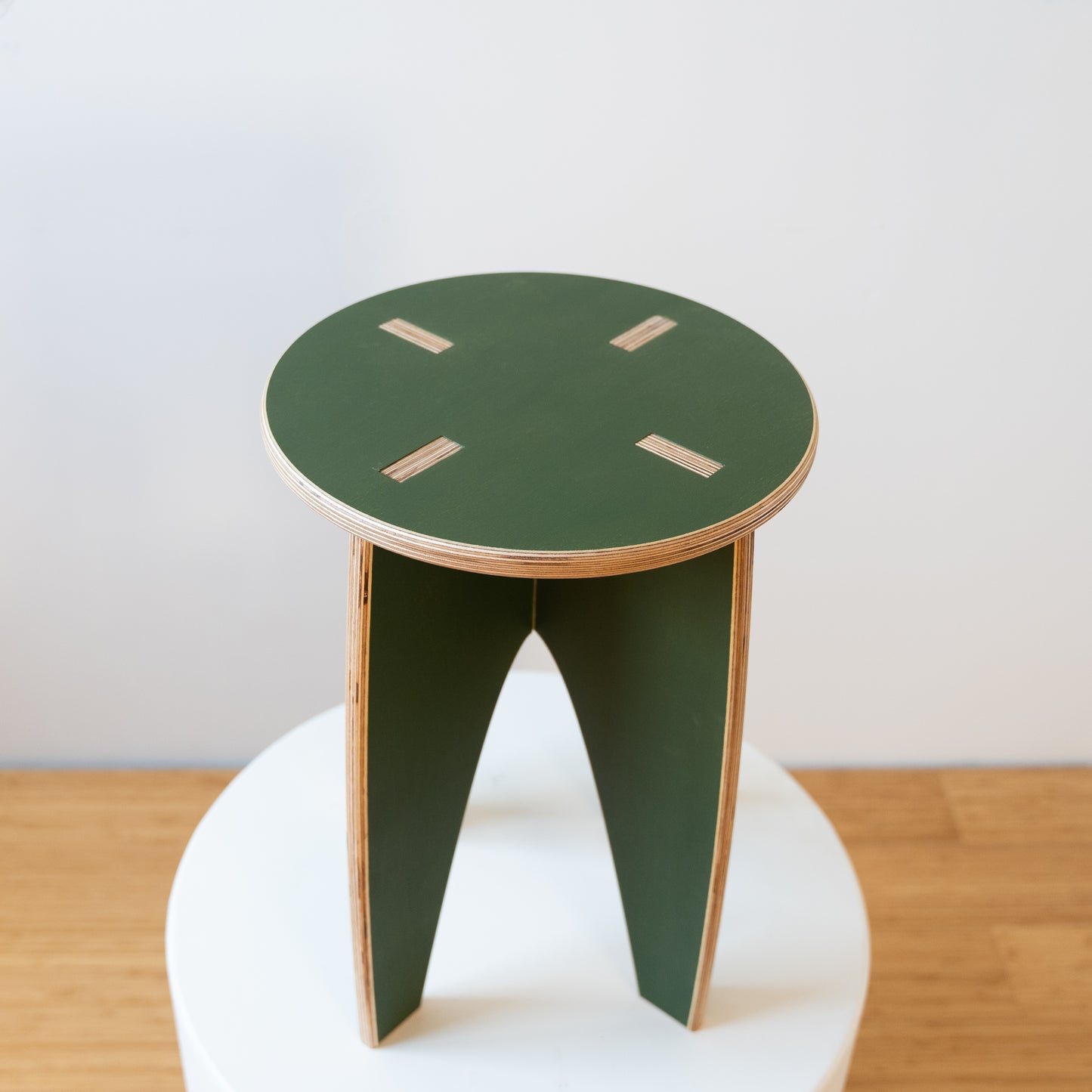 Simple Stool & Plant Stand – Maile Green