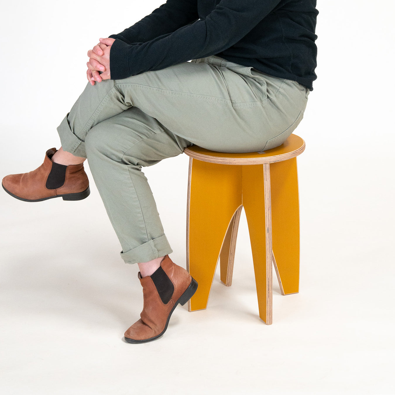 Simple Stool & Plant Stand – Tangerine