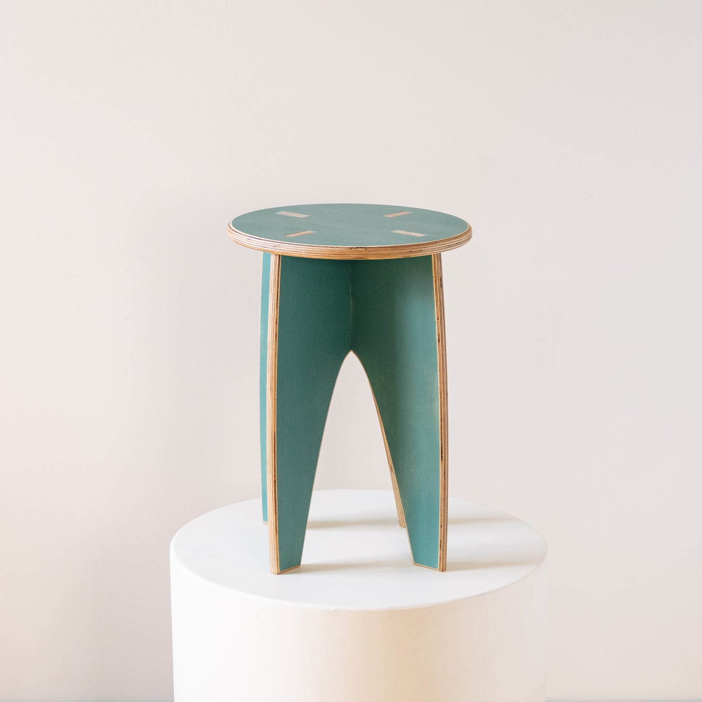 Simple Stool & Plant Stand – Tropical Jade