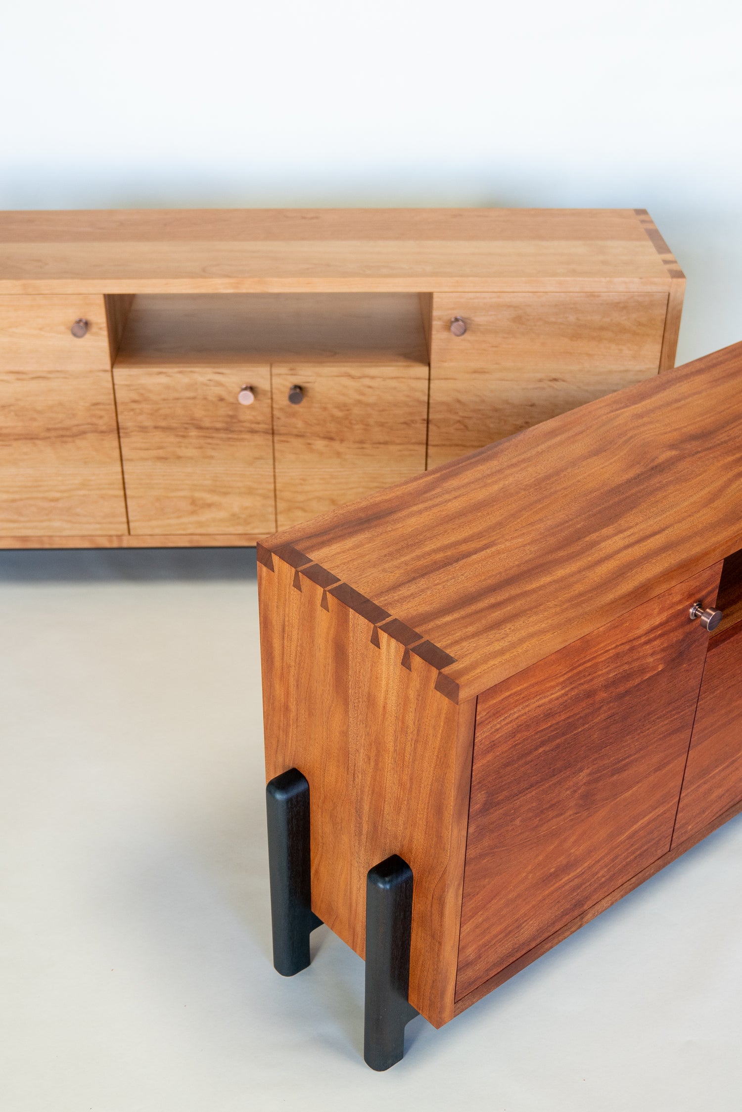 Cradle Console, 4-Door