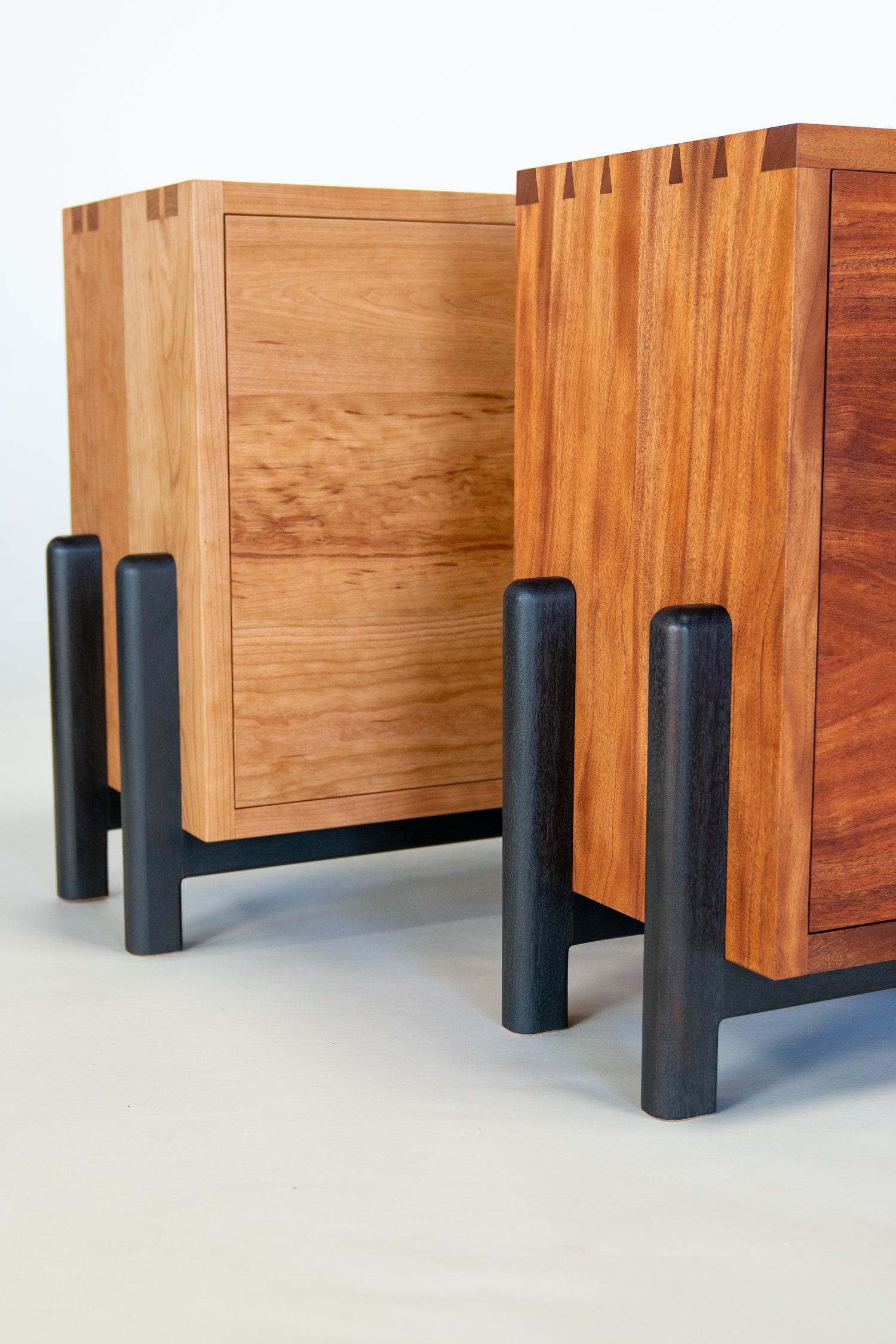 Cradle Console, 4-Door