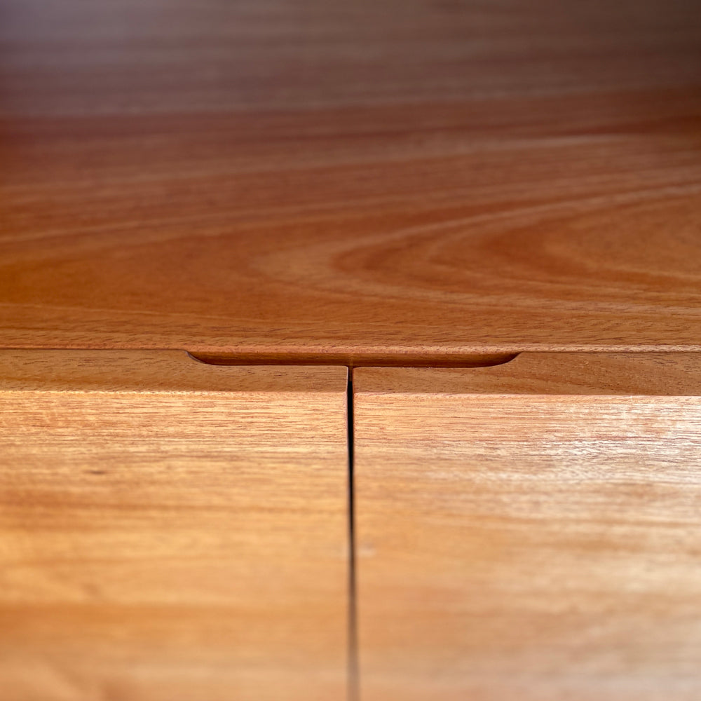 Cradle Console, 4-Door