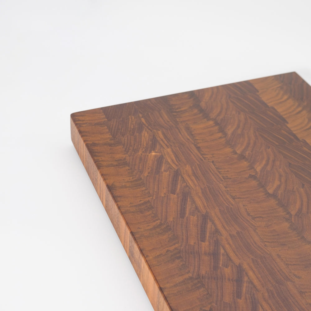 End Grain Cutting Board | Squiggle