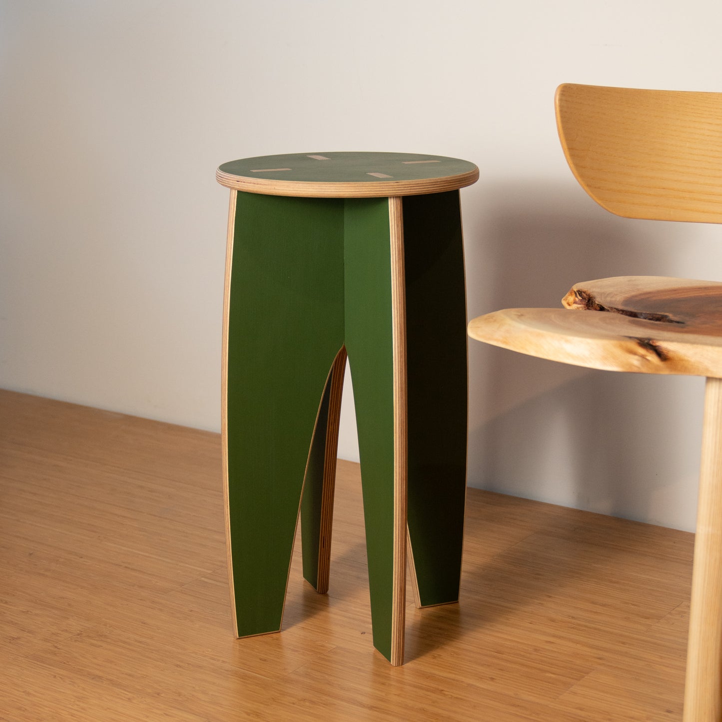 Simple Stool & Plant Stand – Maile Green