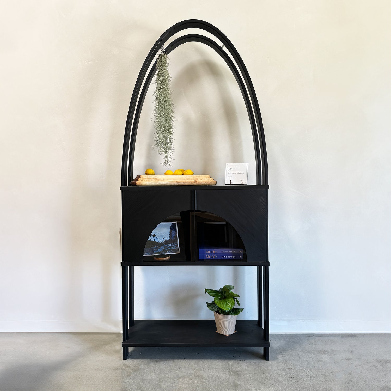 ARCH Cabinet in Black